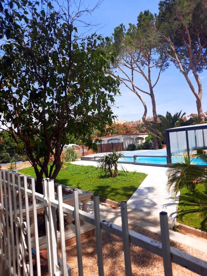 فيلا Domaine Des Pins Saint-Estève المظهر الخارجي الصورة
