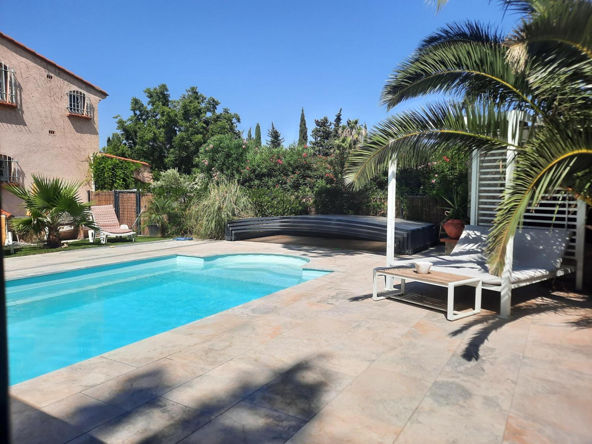 فيلا Domaine Des Pins Saint-Estève المظهر الخارجي الصورة